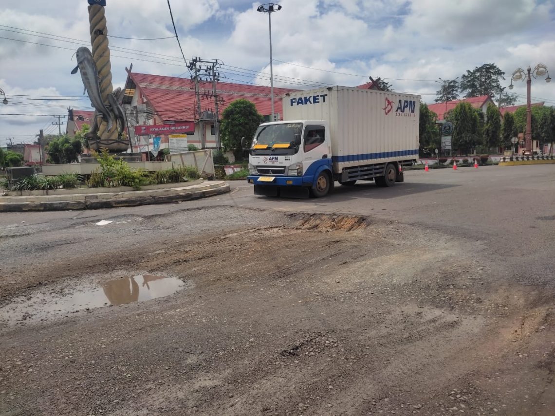 Lokasi jalan rusak di Kota Muara Bulian Batanghari. Foto: LAN