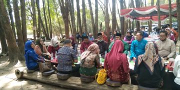 Ketua TP PKK Batanghari, Zulva Fadhil Di Acara Raker Dekranasda Batanghari. Foto: LAN