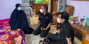 Ombudsman RI mengunjungi Suci, disabiltas di Penyengat Rendah. Foto: Ist