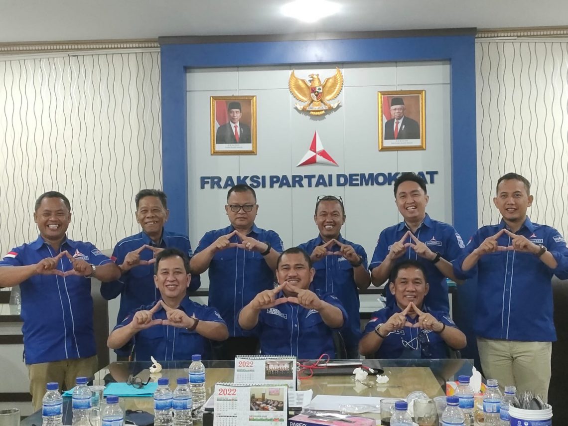 Ketua DPD Partai Demokrat Jambi dan Pengurusnya. Foto: Ist