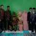 Sekda M Azan Menghadiri Pernikahan Anak tumenggung SAD. foto: LAN