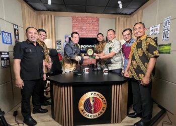 Kapuspenhum Kejagung RI dan Pengurus APARSI Saat Bersilatuhrahmi. Foto: Ist