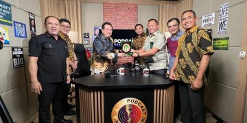 Kapuspenhum Kejagung RI dan Pengurus APARSI Saat Bersilatuhrahmi. Foto: Ist