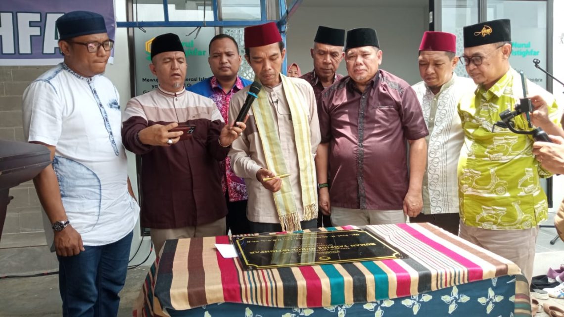 UAS Saat Merealisasikan Rumah Tahfiz di Batam. Foto: IST