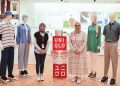 Pitaloka Ayustina - Store Manager UNIQLO Jambi Town Square (kiri) dan Yulia Rachmawati - Public Relations UNIQLO Indonesia. Foto: IST