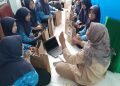 Popriyanti, Fasilitator Tular Nalar di tengah siswa MAN IC Jambi. Foto: IST