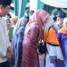 Bupati Fadhil Didampingi Istri Melepas Keberangkatan Calon Jemaah Haji Batanghari Tahun 2024