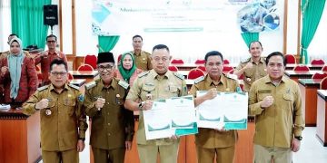 Wabup Bakhtiar Berfhoto Bersama Usai Acara. FOTO: IST