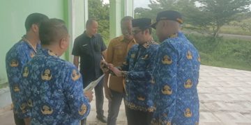 Oplus_16777216