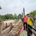 Anggota DPR RI Dapil Jambi, Edi Purwanto Saat Turun Lapangan Tinjau Proyek Kolam Retensi. FOTO: IST