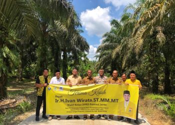 Ivan Wirata Kunjungi Pokir di Desa Sungai Terap sekaligus Hadiri Reses Anggota DPRD Muaro Jambi, Asikin. FOTO: UCUP