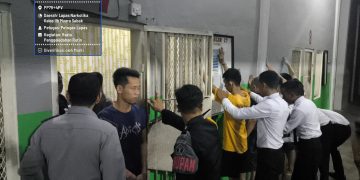 Suasana Razia Malam Hari di Lapas Narkotika Muara Sabak. FOTO: DOC