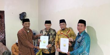 Ivan Wirata dan Cek Endra saat menerima usulan masyarakat. FOTO: IST