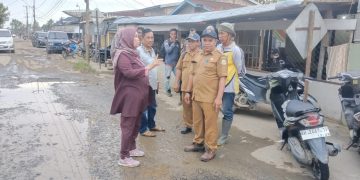 Jalan Tanjab Timur Mulai Diperbaiki, Fokus ke Spot Rusak. FOTO: CPM