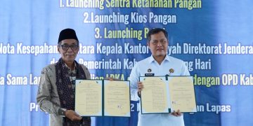 Wabup Bakhtiar dan Kakanwil Ditjenpas Jambi Hidayat Usai Penekenan MoU dan PKS. FOTO: LAN