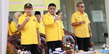 Ketua DPD I Partai Golkar Provinsi Jambi, Cek Endra dan Ivan Wirata di satu acara. FOTO: IST