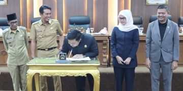 Penandatanganan KUA-PPAS Batang Hari 2026. FOTO: IST