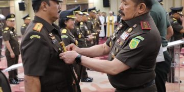 Dari Jamdatun ke Jambi, Sugeng Hariadi Resmi Menjabat Kepala Kejati Jambi. FOTO: IST