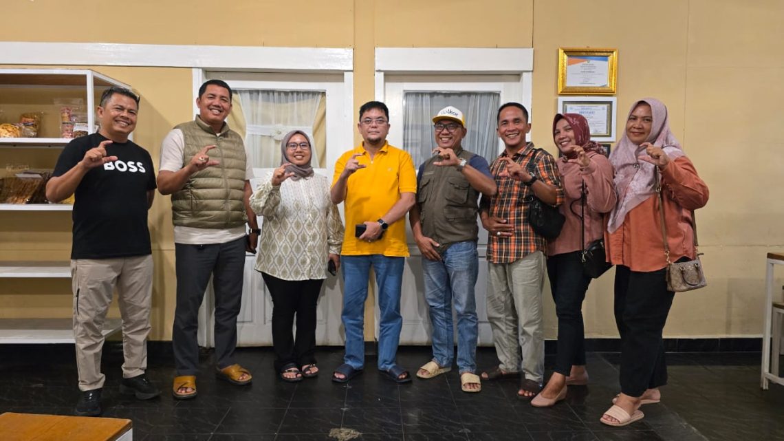 Ketua SOKSI Provinsi Jambi Konsolidasi untuk memperkuat organisasi di Bungo, untuk mendukung kepemimpinan Cek Endra sebagai Ketua DPD I Golkar Provinsi Jambi. FOTO: IST