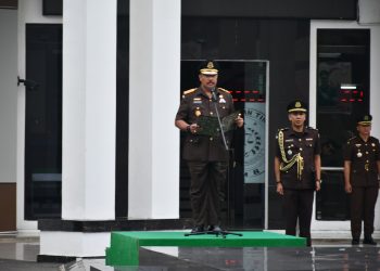 Kajati Jambi Pimpin Upacara Hari Pahlawan. FOTO: OYI
