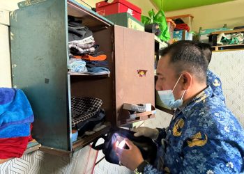 Razia di Lapas Narkotika Muara Sabak. FOTO: DOC Lapas