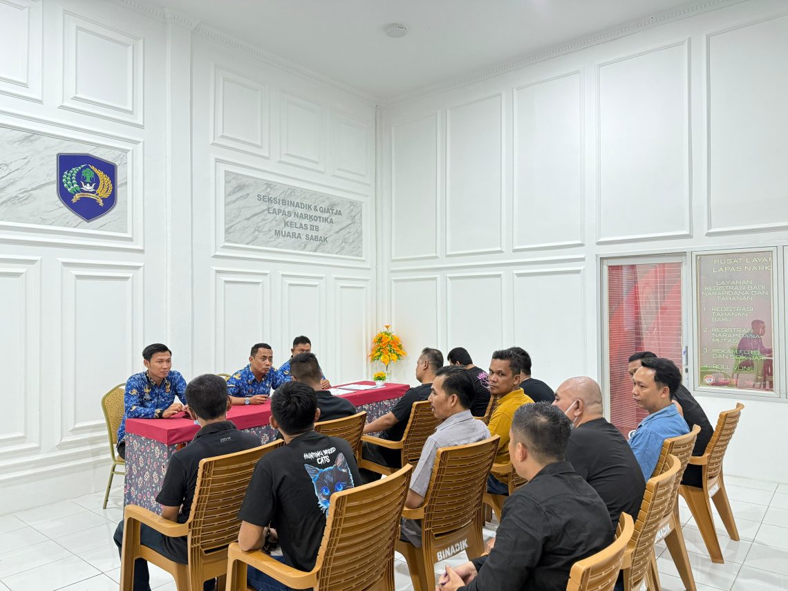 12 Warga Binaan Lapas Narkotika Muara Sabak Terima Pembebasan Bersyarat. FOTO: DOK Lapas