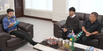 M Rehan Saat Audiensi dengan Wakil Walikota Jambi. FOTO: IST