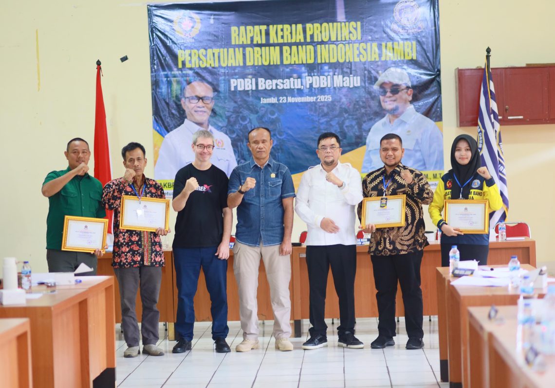 Ketua PDBI Jambi, Ivan Wirata Saat Membuka Acara Rakerprov PDBI Tahun 2025. FOTO: UCUP