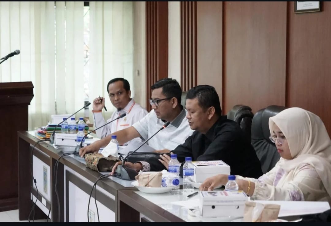 Komisi IV DPRD Kota Jambi RDP dengan mitra kerja. FOTO: IST