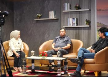 Ketua DPRD Kota Jambi saat menjadi nara sumber dialog di TVRI Jambi. FOTO: OYI