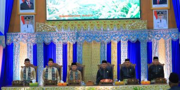 Ketua DPRD Pimpin Paripurna HUT Muaro Jambi. FOTO: IST