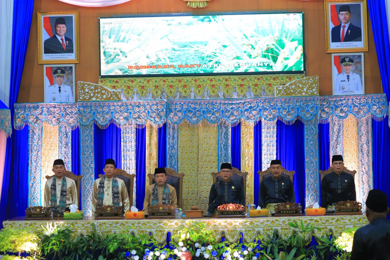 Ketua DPRD Pimpin Paripurna HUT Muaro Jambi. FOTO: IST