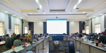Legislator Perjuangkan Nasib PPPK Yang tidak masuk database. FOTO: IST