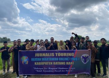 IWO Batang Hari Turun ke Sawah Senaning, Perkuat Pengawalan Ketahanan Pangan Daerah. FOTO: LAN