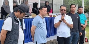 M Askari Utomo dan Muslimin Tanja, M Samin Saat Menyampaikan Kata sambutan. FOTO: IST