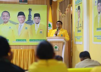 Sekretaris DPD I Partai Golkar Provinsi Jambi Saat Membuka Musda Merangin. FOTO: UCUP