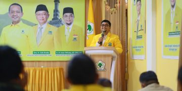 Sekretaris DPD I Partai Golkar Provinsi Jambi Saat Membuka Musda Merangin. FOTO: UCUP