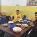 Ivan Wirata Saat Ngobrol dengan Sekda Merangin dan Kadis PU Merangin Permasalahan Jalan Tiga Jalur. FOTO: UCUP