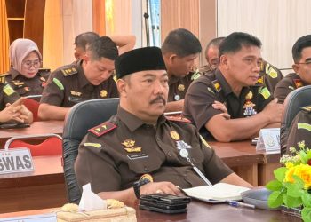 Kajati Jambi, Sugeng Hariadi saat mengikuti FGD terkait SDA di luar pengadilan. FOTO: IST