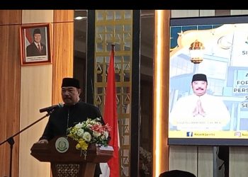 Kejati Jambi, Sugeng Hariadi Menyampaikan kata sambutan. FOTO: IST