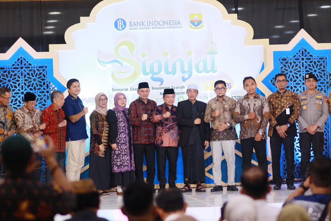 Pembukaan Acara Siginjai Fest 2026 yang dihadiri oleh Gubernur Jambi dan Waka I DPRD Provinsi Jambi Ivan Wirata. FOTO: UCUP