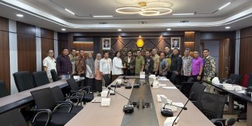 Komisi II DPRD Provinsi Jambi Saat Konsultasi ke Kementan RI. FOTO: UCUP