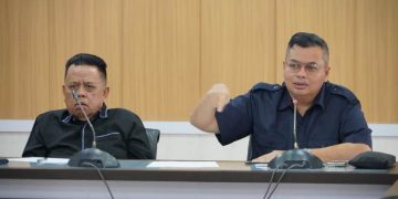 KFA dan Jefri Zen Saat RDP Bank Jambi dan OJK. FOTO: IST