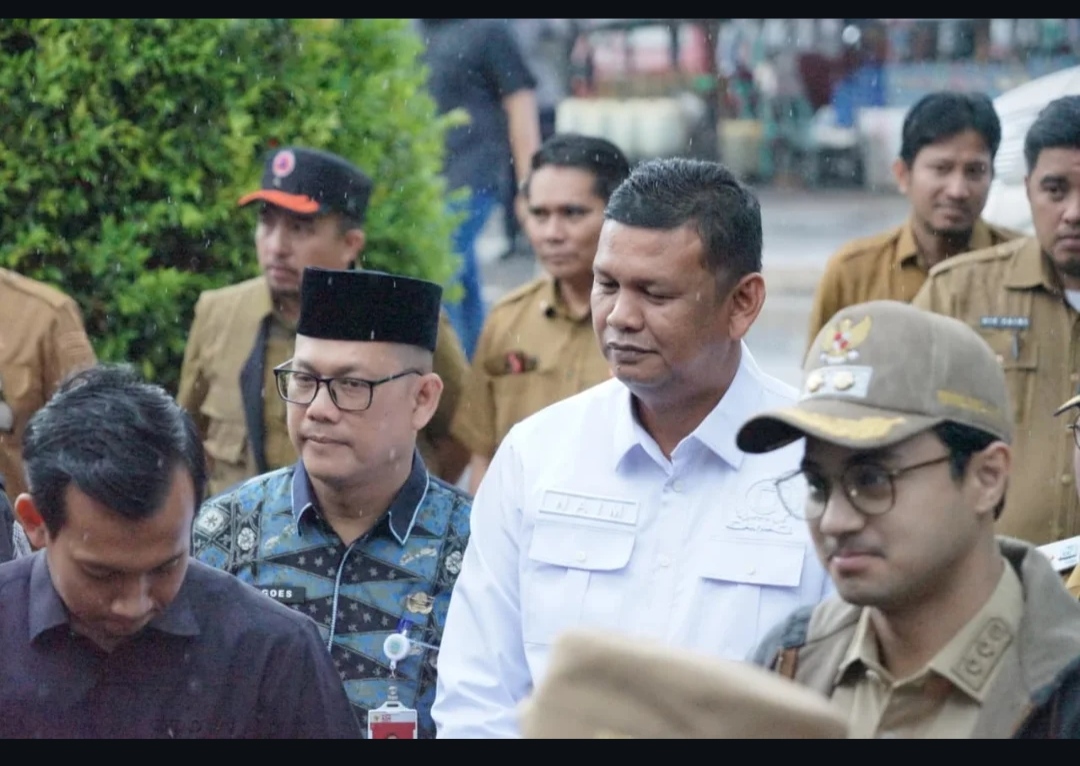 Naim bersama Wali Kota Jambi, Kapolresta dan unsur Forkompimnda Meninjau Pos PAM Ketupat. FOTO: IST