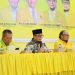 Sekretaris Partai Golkar Provinsi Jambi Ivan Wirata saat memimpin rapat internal. FOTO: UCUP