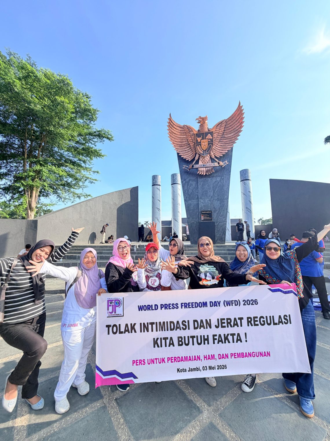 FJPI Jambi Saat orasi pada perayaan hari kebebasan pers sedunia. FOTO: IST