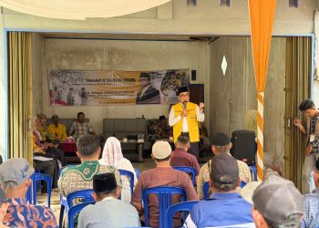 Ivan Wirata Saat Reses di Tanjung Harapan Sungai Bahar. FOTO: UCUP