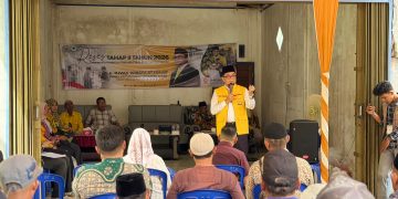 Ivan Wirata Saat Reses di Tanjung Harapan Sungai Bahar. FOTO: UCUP