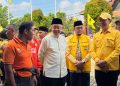 Ketua DPD dan Sekretaris Golkar Jambi, H Cek Endra dan H Ivan Wirata Saat melihat suasana Qurban. FOTO: UCUP