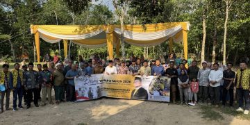 Berfhoto bersama usai acara. FOTO: UCUP